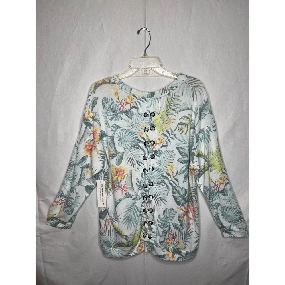The Sweatshirt Project Tropical Palm Floral Lace Up Back Top 1X NWT - Picture 5 of 6